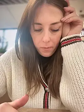 MommmyYummy from StripChat