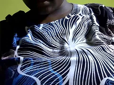 Mummie_Nasty254 from StripChat