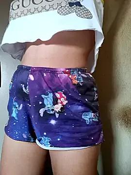 Nandasant09 from StripChat