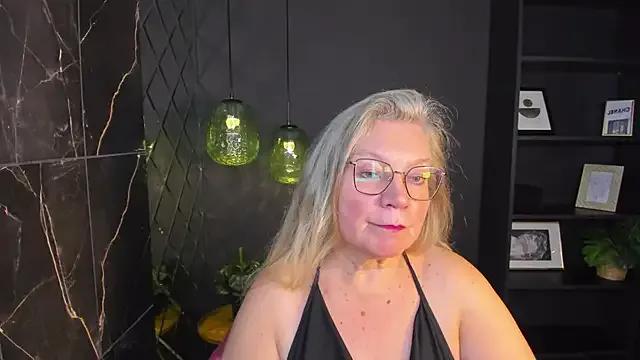 NataliMellow from StripChat