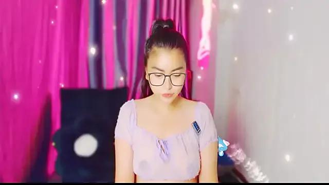 Nina_2025 from StripChat