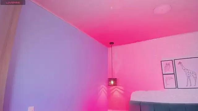 Ninna_curly from StripChat