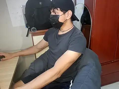 Oppaboy from StripChat