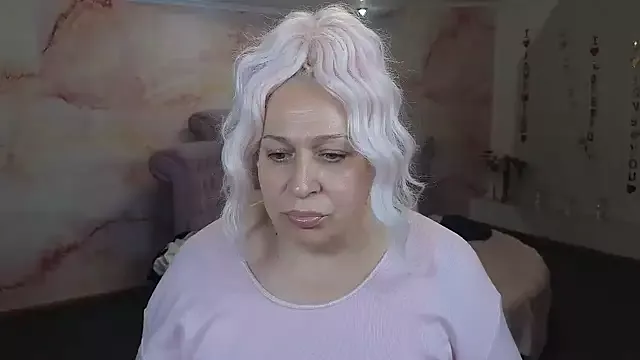 Penelope_Pinky from StripChat