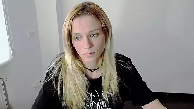 PeppyMia from StripChat