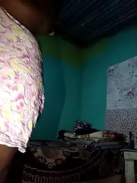 Qtee4 from StripChat