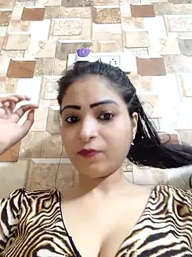 QUEEN-ADITI from StripChat