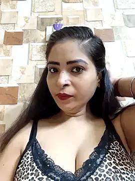 QUEEN-ADITI from StripChat