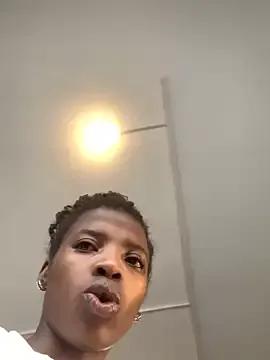 Queen-Boobylicious from StripChat
