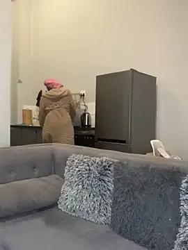 Queen-Boobylicious from StripChat