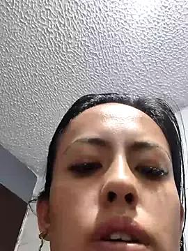 Queen_Ashly from StripChat
