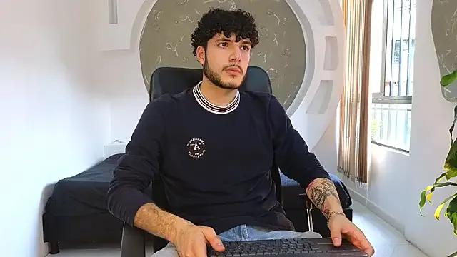 Rafael_Mendezz from StripChat
