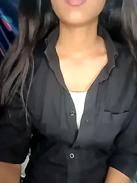 Reetika6375 from StripChat