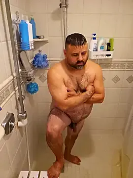 Roddog18 from StripChat