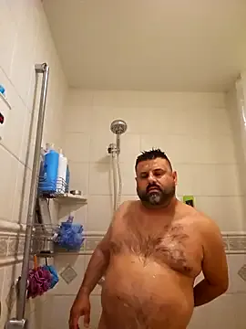 Roddog18 from StripChat