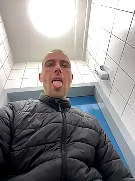 Rotteei1 from StripChat