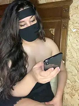 Rozzaa from StripChat