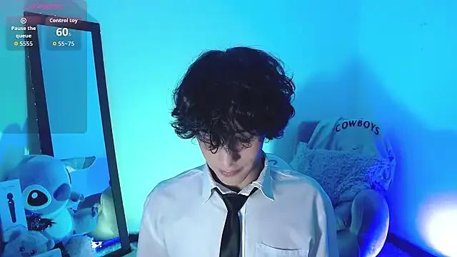 Saanti_foxs from StripChat