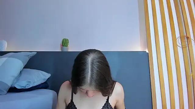 Sara__jones_gh from StripChat