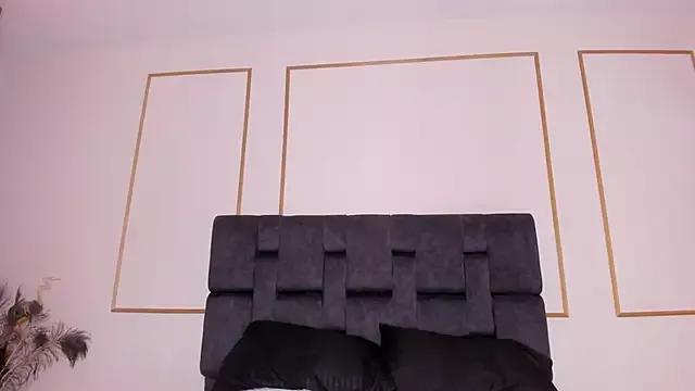 Sara__jones_gh from StripChat