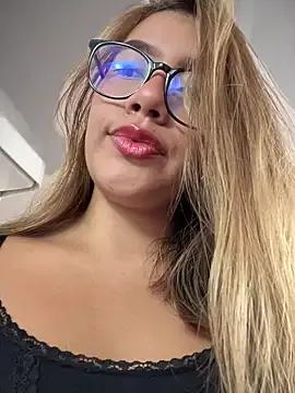 Sara_calderon from StripChat