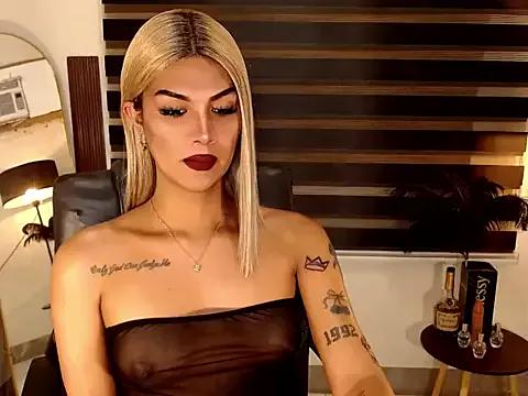 SarahAmber from StripChat