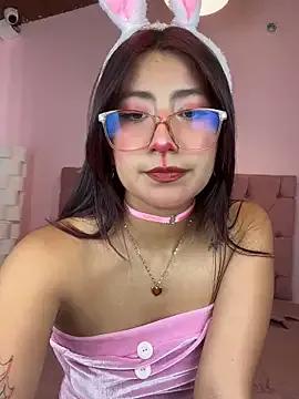 Saramooon from StripChat