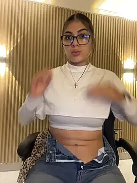 Sarasanders_4 from StripChat