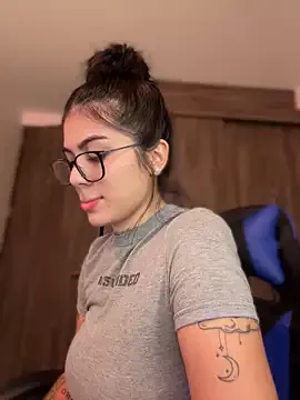 Sarasanders_4 from StripChat