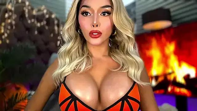 Sassymarylou from StripChat