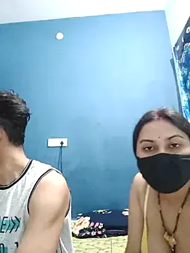 SassyWildCouple from StripChat