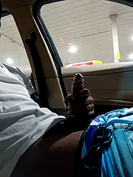 SavageDick16 from StripChat