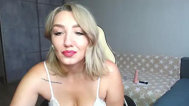 Selenallen from StripChat
