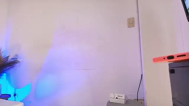 SeleneLujan from StripChat