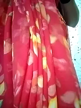 Sexxyradha from StripChat