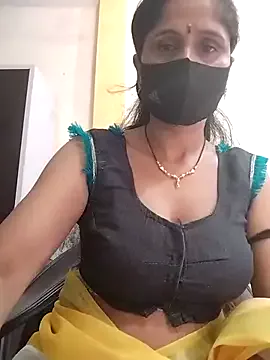 Sexxyradha from StripChat