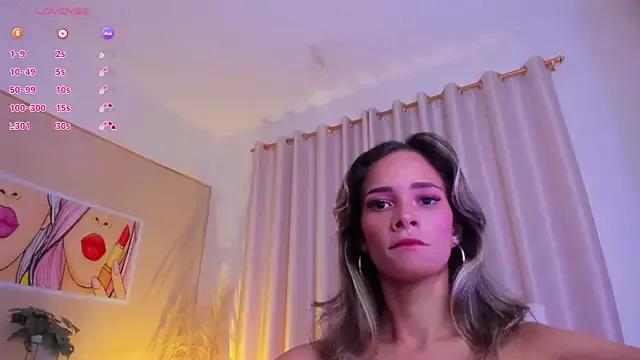SkiinnyAna from StripChat
