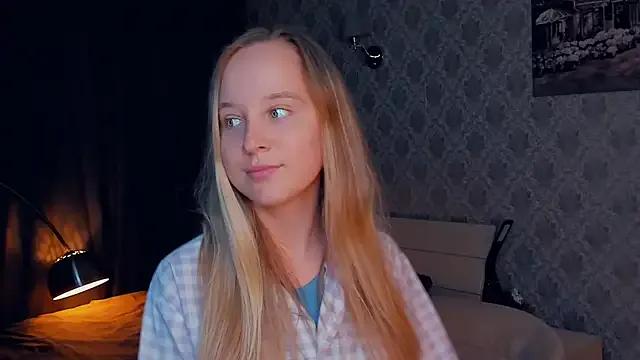 SoonMoor from StripChat