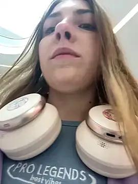 Sunny___Bunny from StripChat