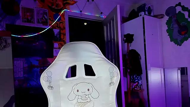 Sunny_Mouse_ from StripChat