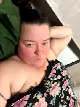 SunnyLeila2101 from StripChat