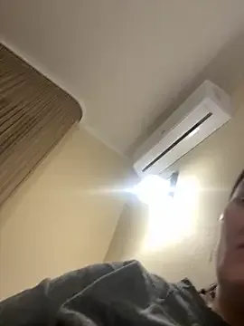 SunnyLeila2101 from StripChat