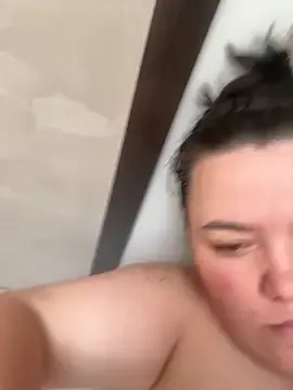 SunnyLeila2101 from StripChat