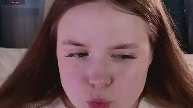 SunnyRisha from StripChat