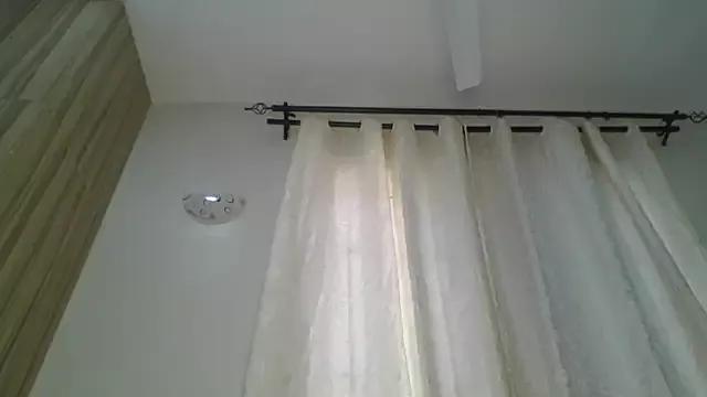 Sweet_sassy_ from StripChat