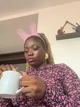 Sweetbootty from StripChat