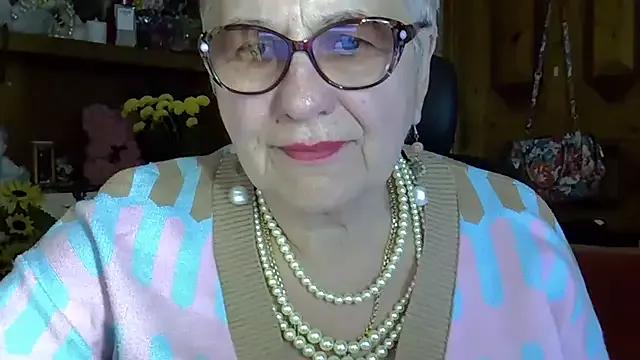 SweetCherry27 from StripChat