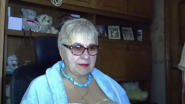 SweetCherry27 from StripChat