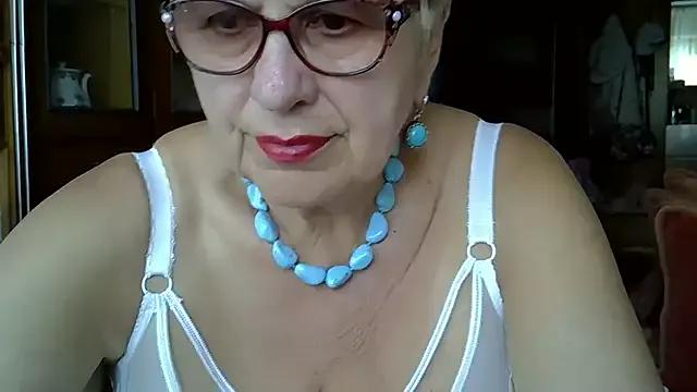 SweetCherry27 from StripChat