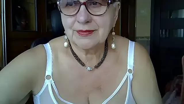 SweetCherry27 from StripChat